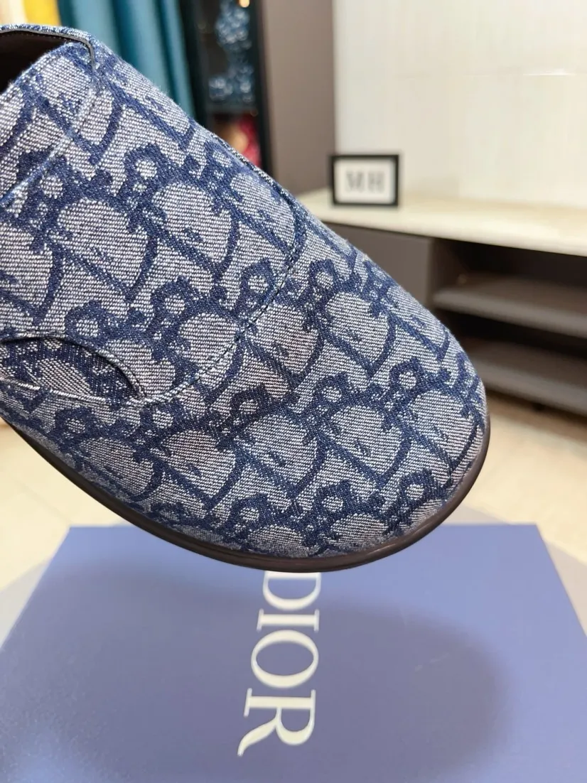 Men's shoes 💰380🌸🌸【Dior】Top purchasing agent 🇮🇹 Di Street Male God half drag counter synchronization, uppers imported from Italy with D logo fabric, high-quality complex splicing craftsmanship, soles: original soles specially provided by the original factory, exclusive event molded soles super comfortable, original factory single goods, 🔍🔍high quality, you can enter and exit the counter at will, welcome to compare, size number 38-45 (order 46)